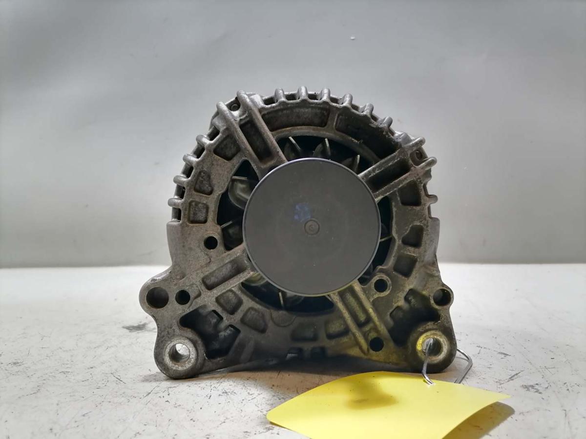 Audi A3 8P original Lichtmaschine Generator 1,4TSi 92KW Bj.2011
